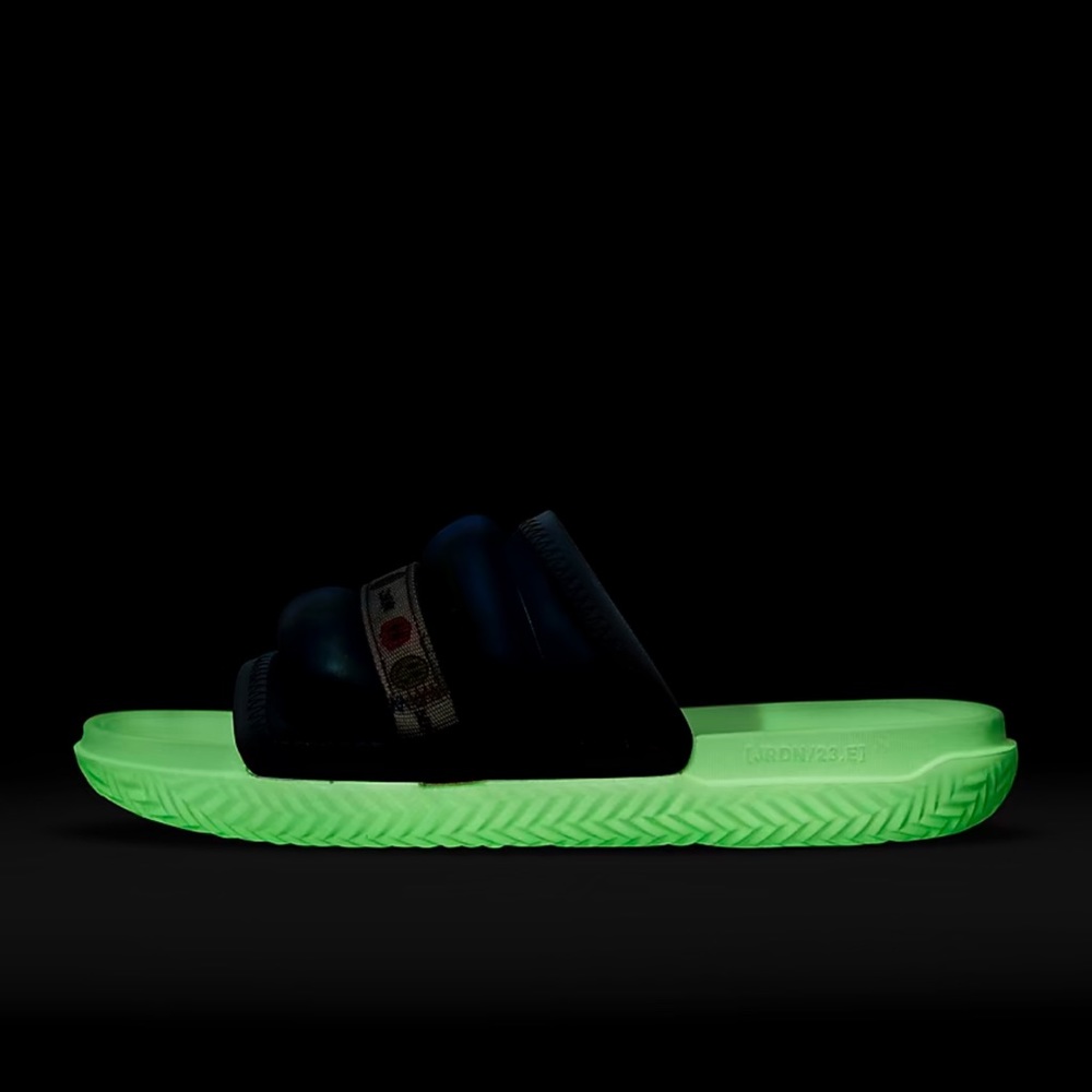 Jordan x J. Balvin “Super Play” slides, New in Box, M13 - Picture 6 of 9